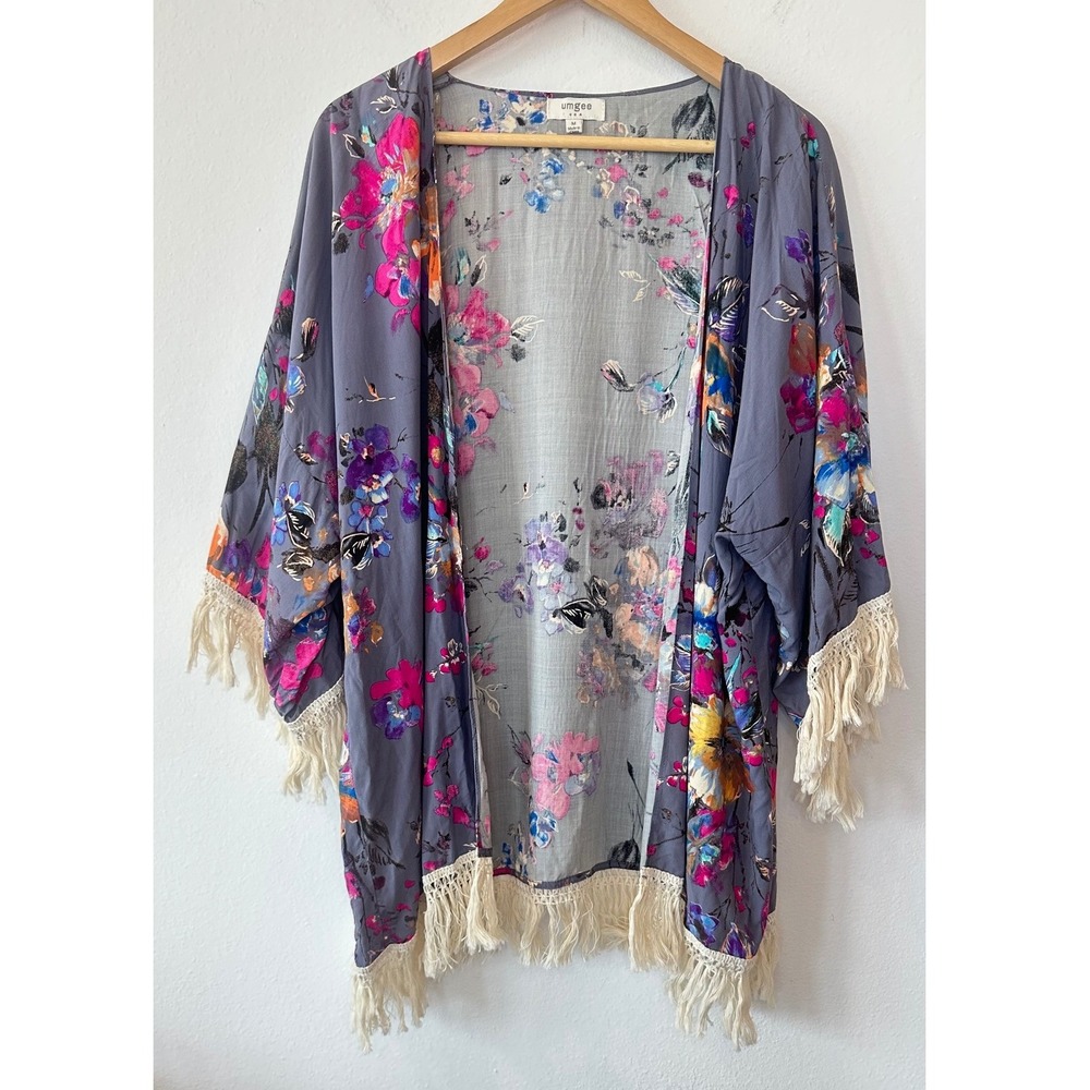 Umgee Floral Fringe Kimono Cardigan Gray Purple Pink Boho Open Front Size M